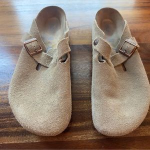 Birkenstock Boston Suede. Taupe
